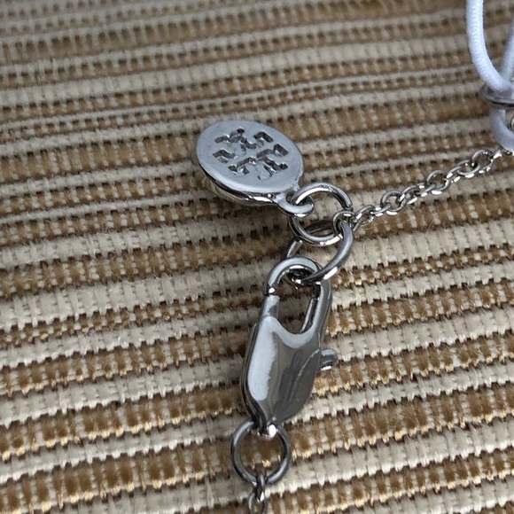 Tory Burch Crystal Faux Pearl Logo Bracelet Silvertone 7.4” - Picture 4 of 6